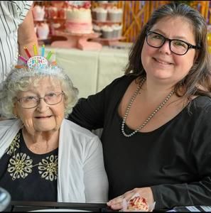 Meet your Posher, Hannah